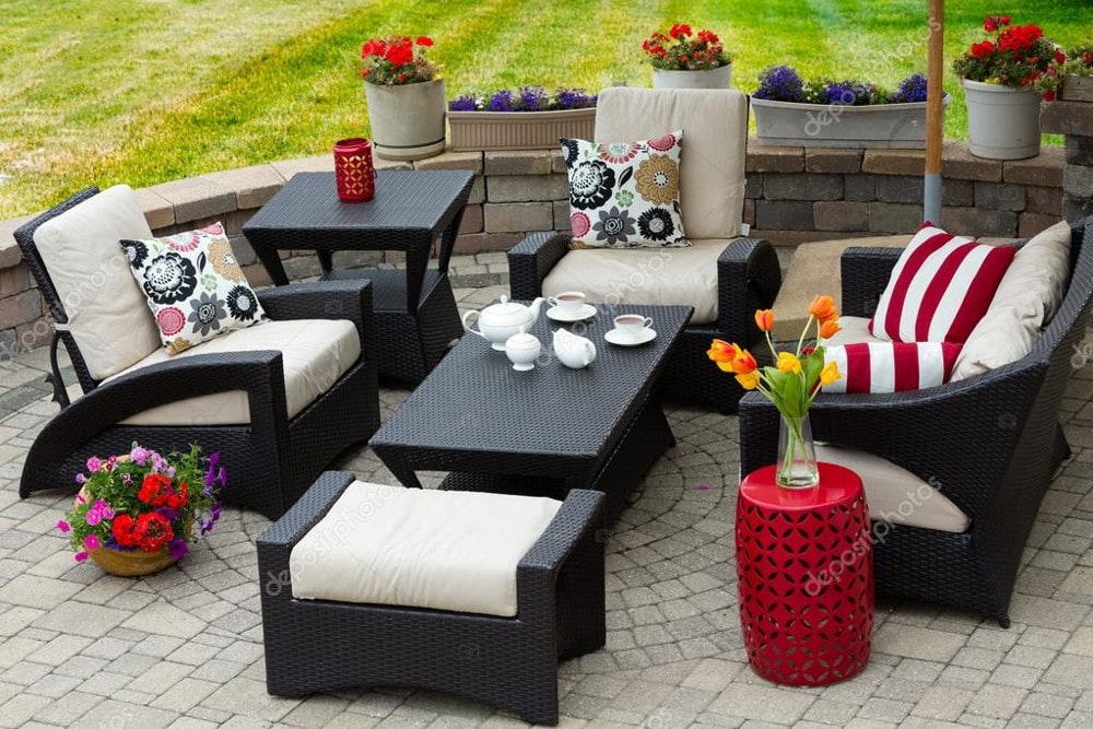 patio furniture cleaning in Toronto Ontarion